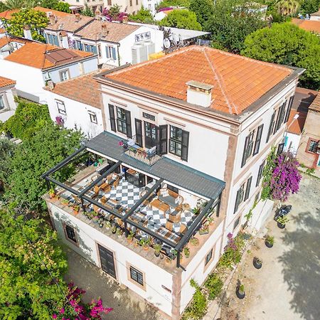 Siyah Lale Cunda 1841 (Adults Only) Hotel ไอวาลิค ภายนอก รูปภาพ