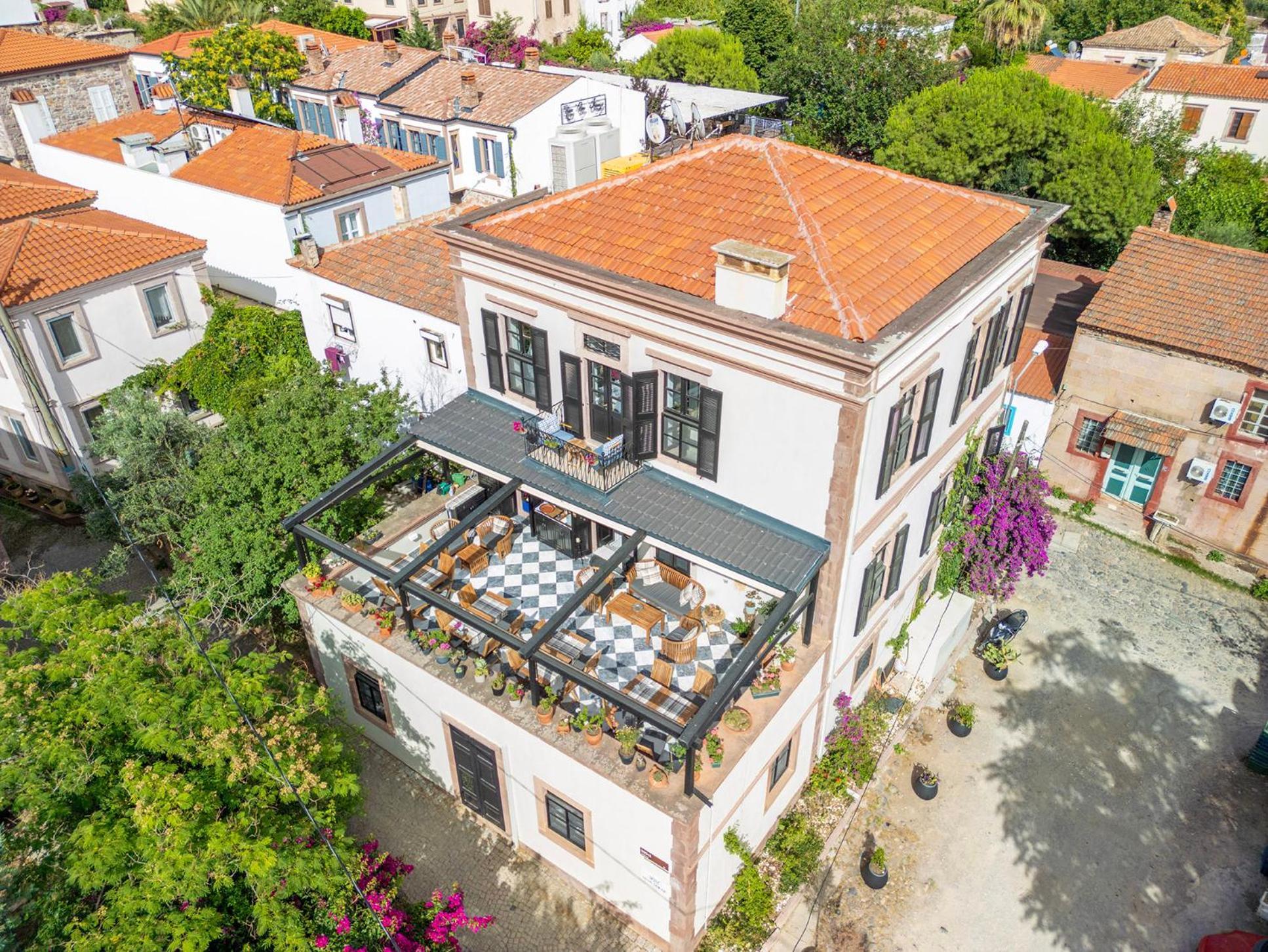 Siyah Lale Cunda 1841 (Adults Only) Hotel ไอวาลิค ภายนอก รูปภาพ