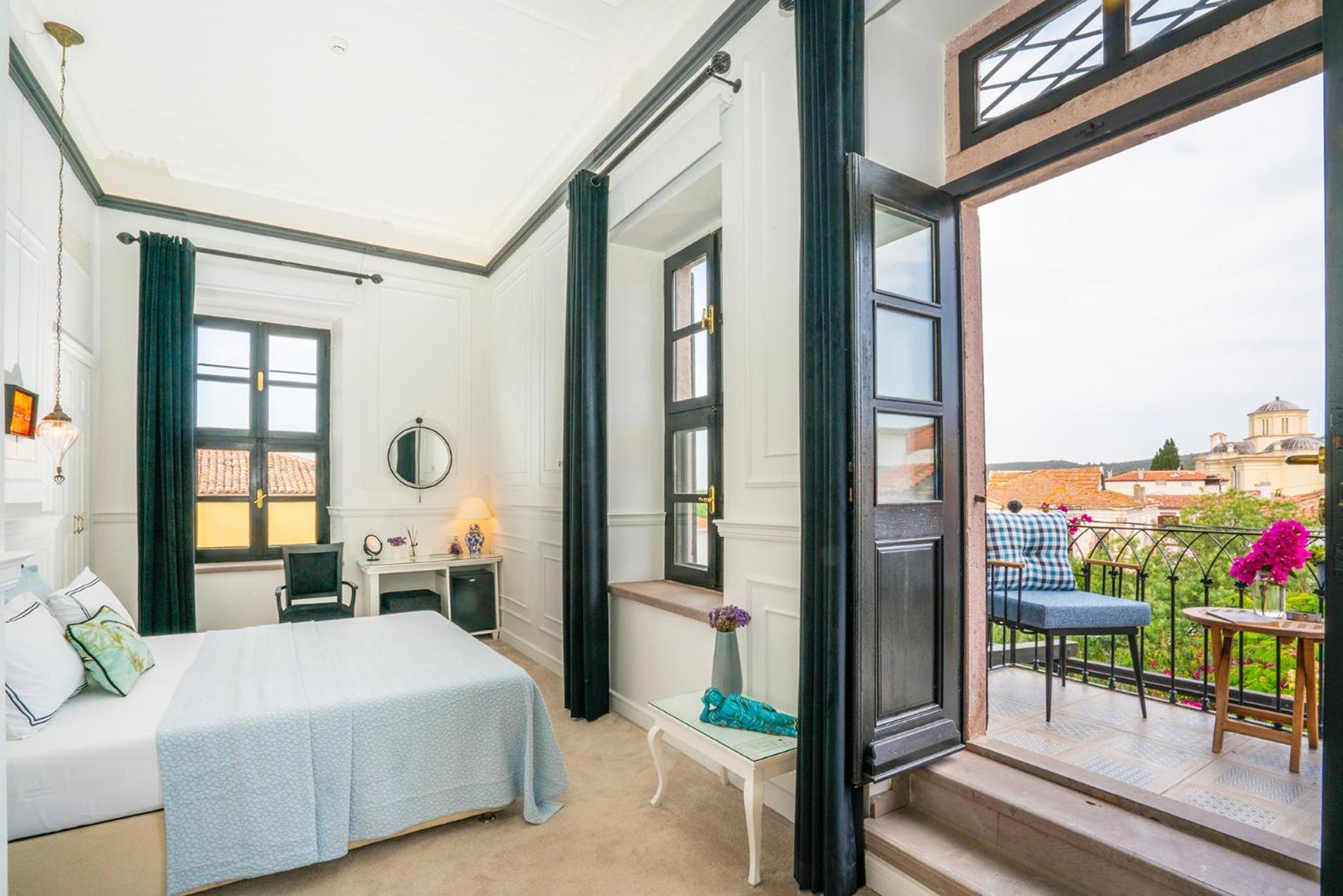 Siyah Lale Cunda 1841 (Adults Only) Hotel ไอวาลิค ภายนอก รูปภาพ